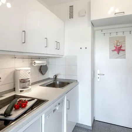 Apartment Burgtiefe Suedstrand 